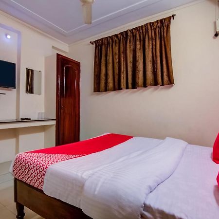 Oyo Hotel Lakshmi Paradise فيساخاباتنام المظهر الخارجي الصورة