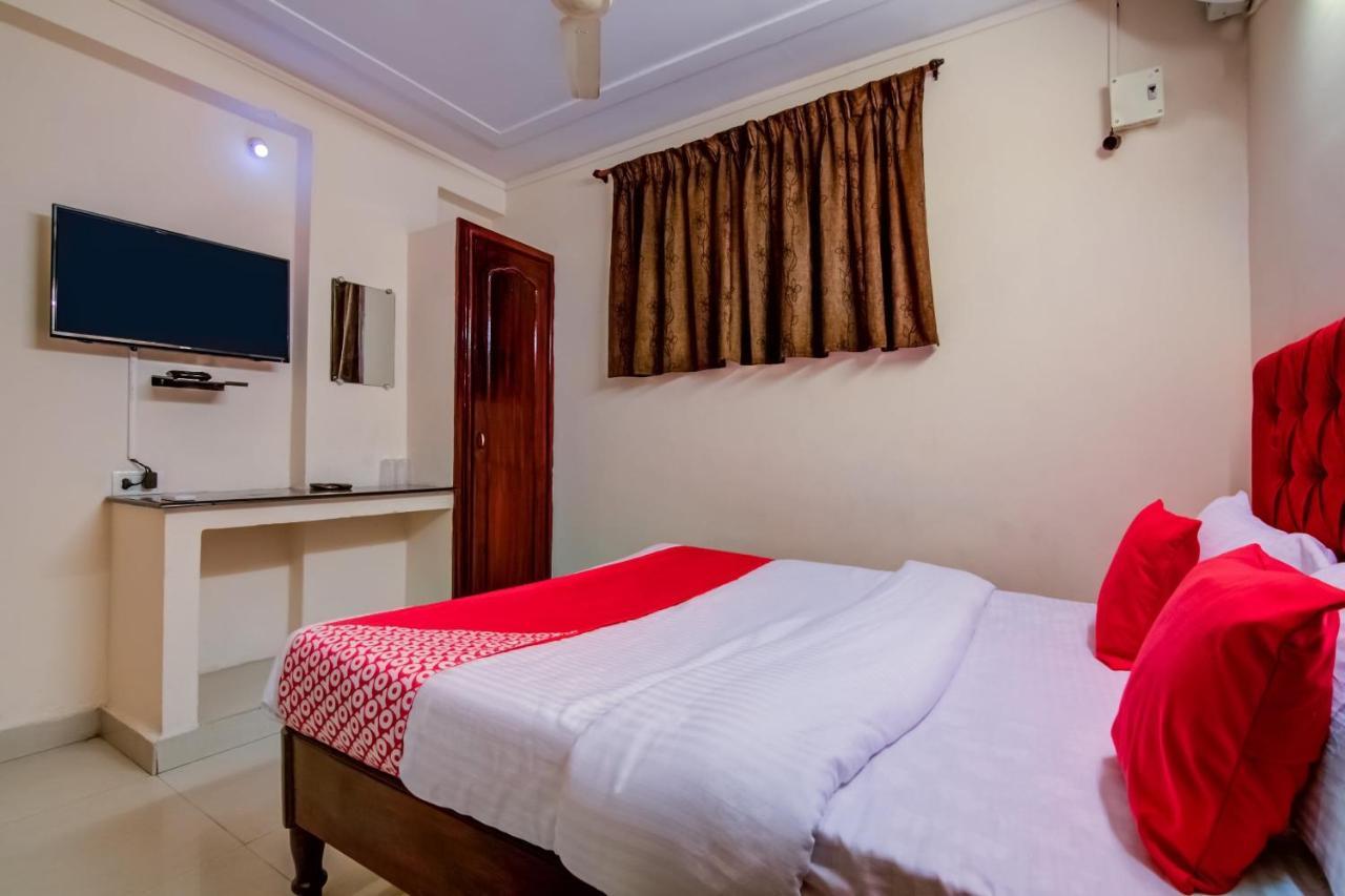 Oyo Hotel Lakshmi Paradise فيساخاباتنام المظهر الخارجي الصورة